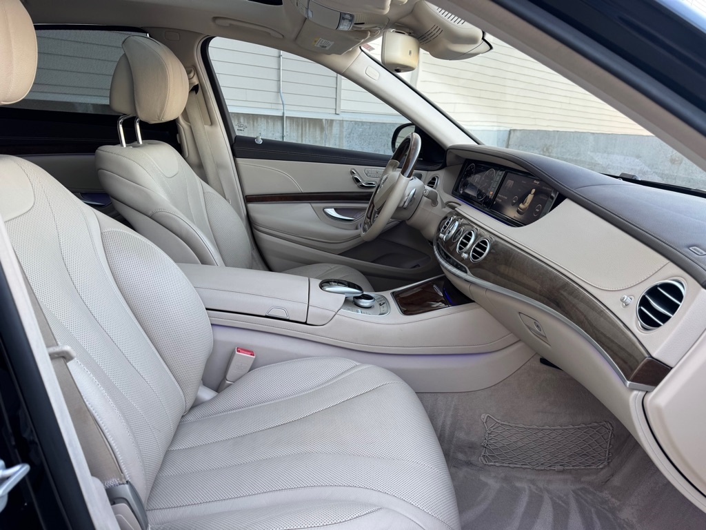 Mercedes-Benz S-Class S550 2015