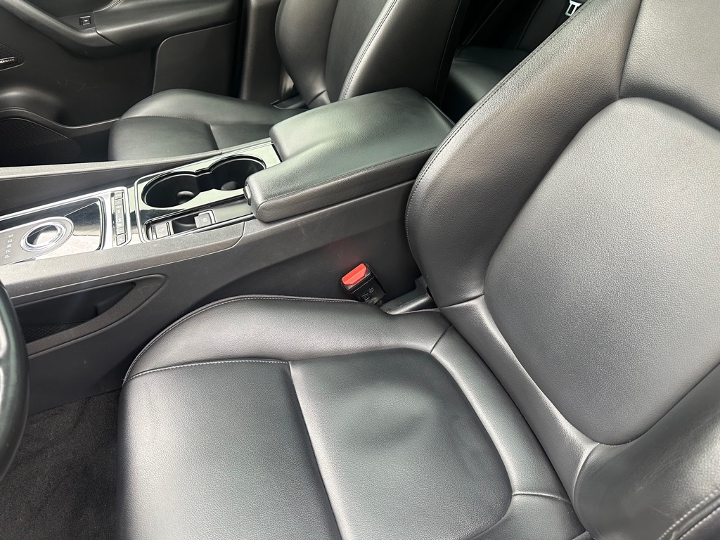 Jaguar F-Pace 35t Premium 2017 Jaguar F-Pace 35t Premium 2017