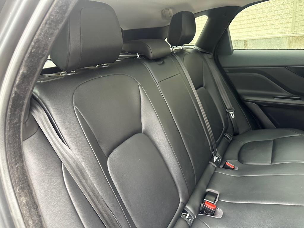 Jaguar F-Pace 35t Premium 2017 Jaguar F-Pace 35t Premium 2017