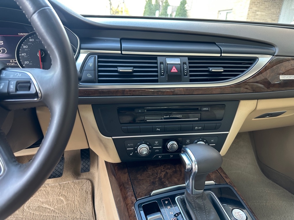 Audi A6 3.0T quattro Tiptronic 2012