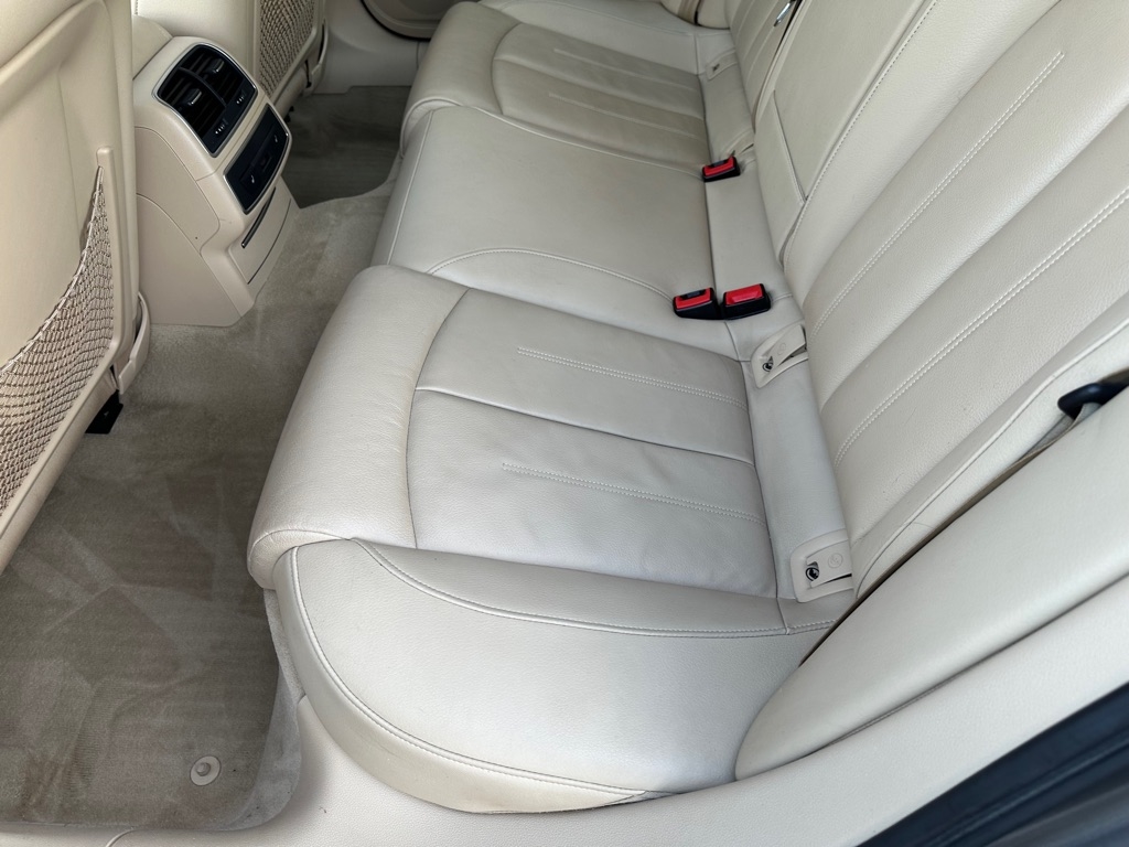 Audi A6 3.0T quattro Tiptronic 2012