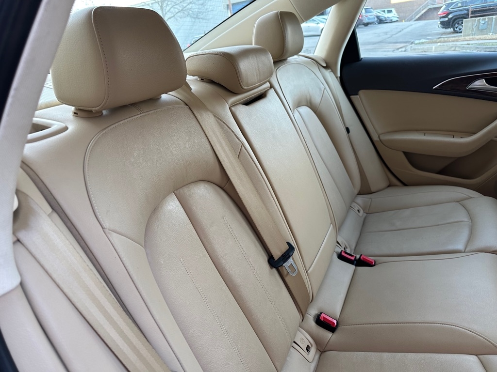 Audi A6 3.0T quattro Tiptronic 2012