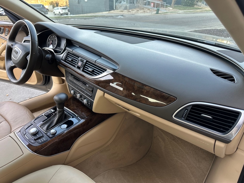 Audi A6 3.0T quattro Tiptronic 2012