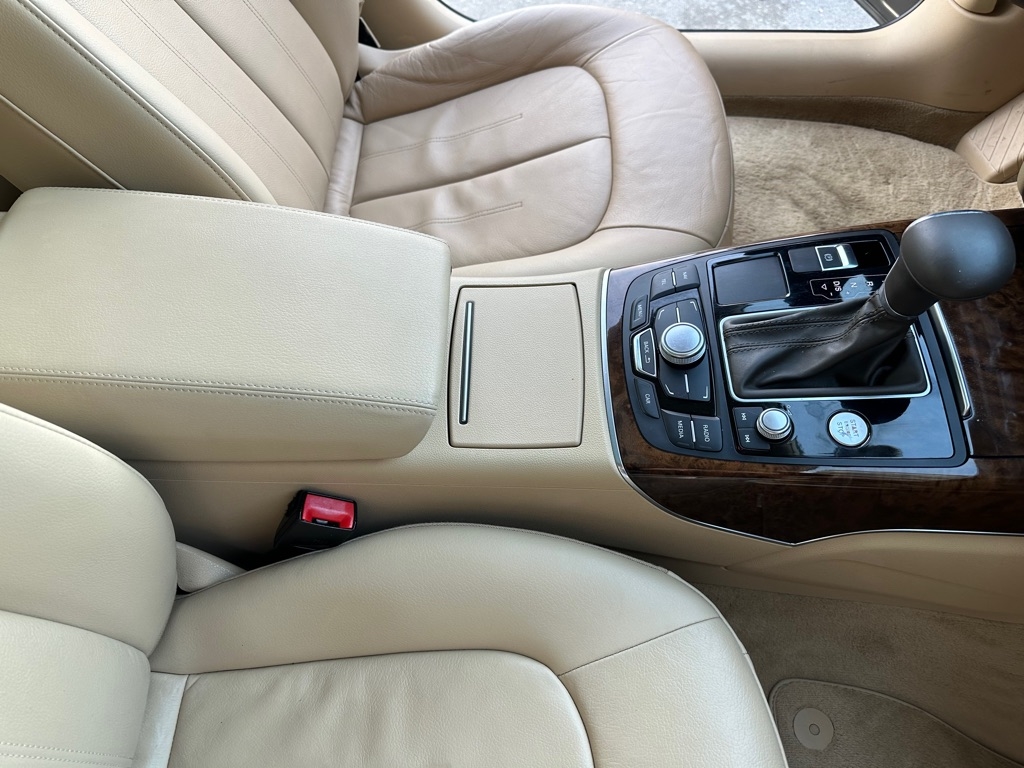 Audi A6 3.0T quattro Tiptronic 2012