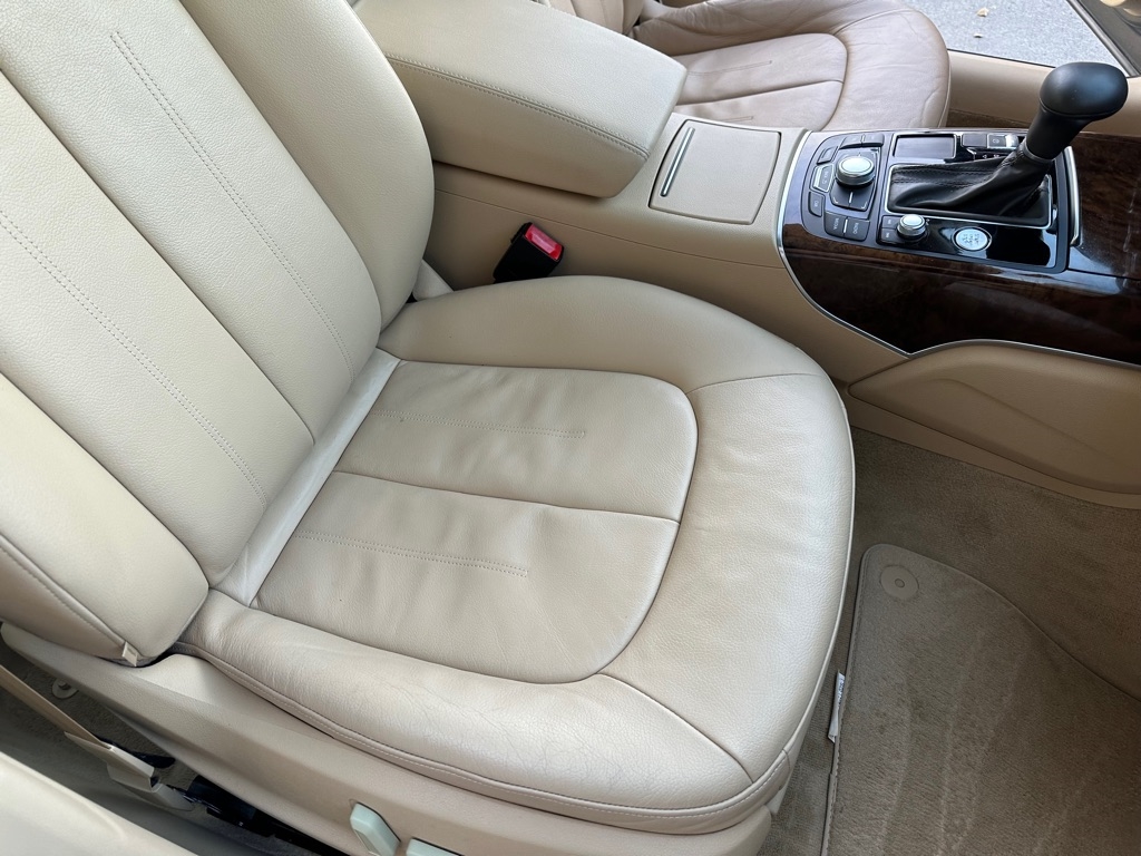 Audi A6 3.0T quattro Tiptronic 2012