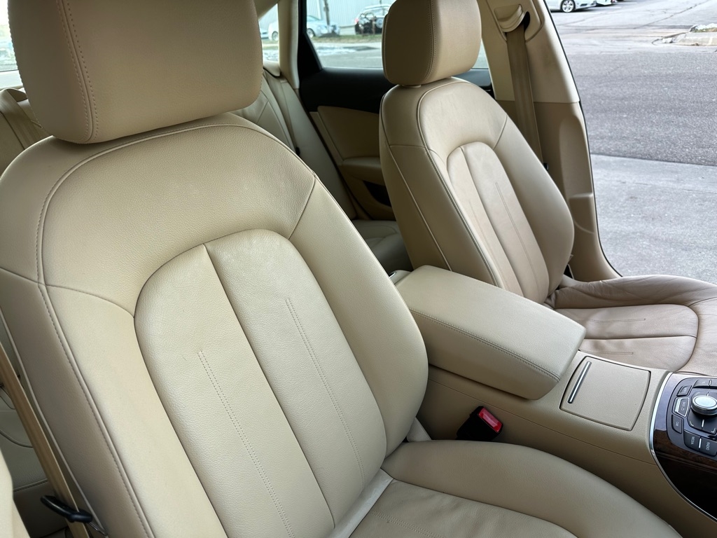 Audi A6 3.0T quattro Tiptronic 2012