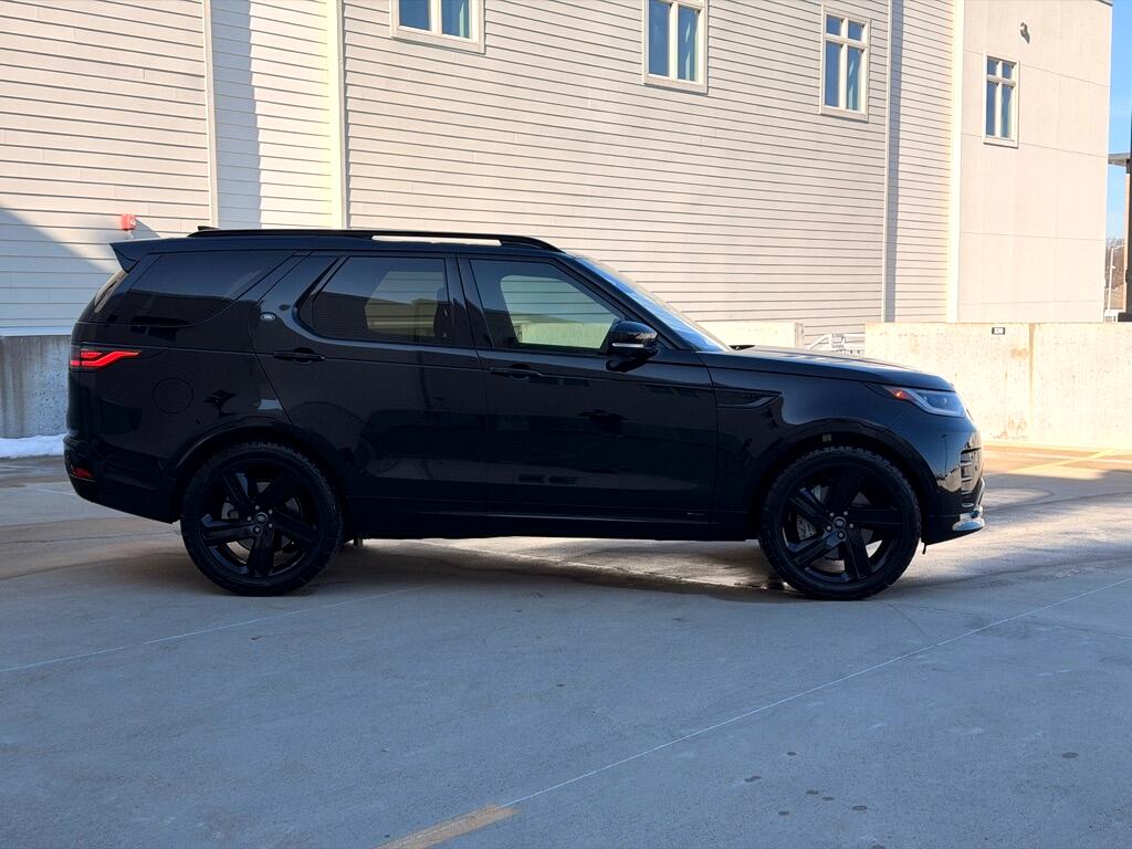 Land Rover Discovery R-Dynamic HSE 2022