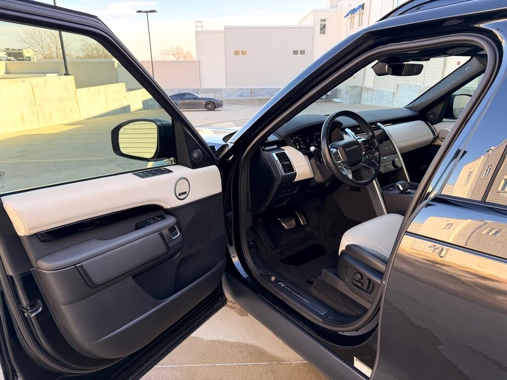 Land Rover Discovery R-Dynamic HSE 2022