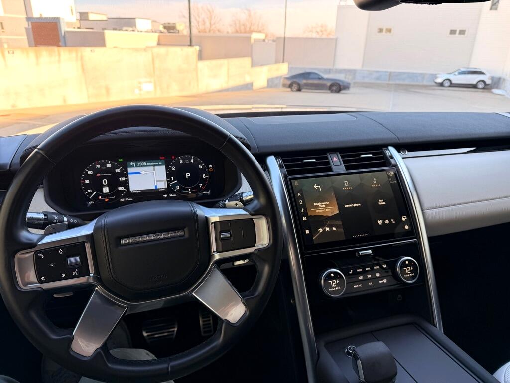 Land Rover Discovery R-Dynamic HSE 2022