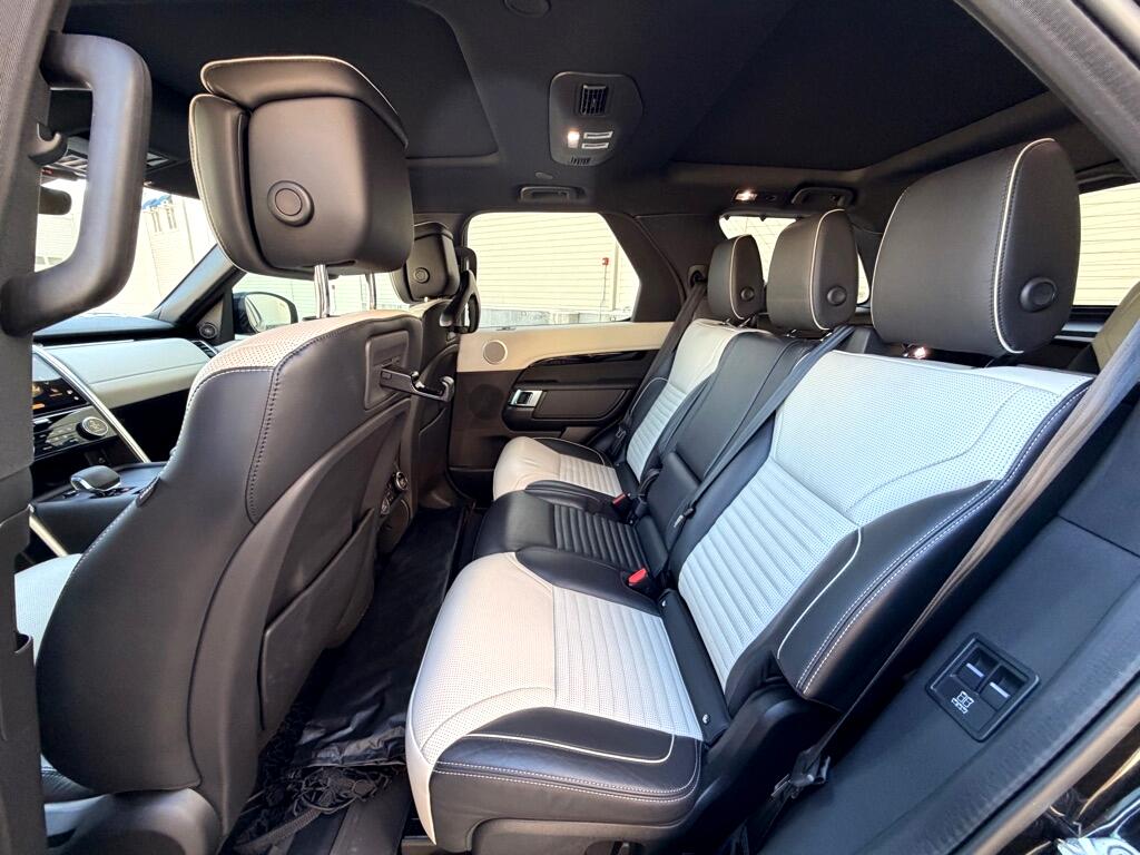 Land Rover Discovery R-Dynamic HSE 2022