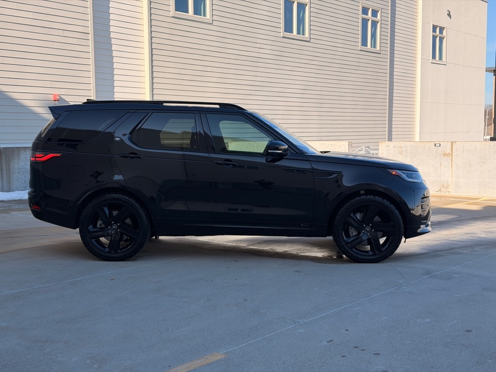 Land Rover Discovery R-Dynamic HSE 2022