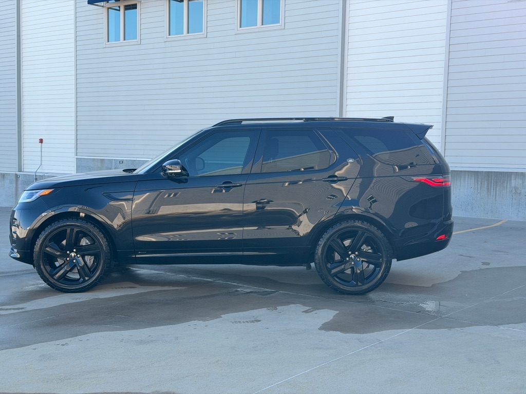 Land Rover Discovery R-Dynamic HSE 2022