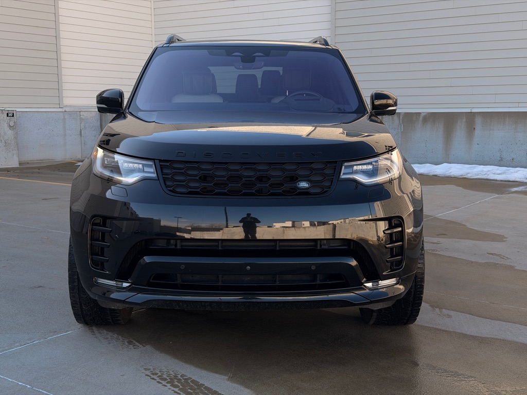 Land Rover Discovery R-Dynamic HSE 2022