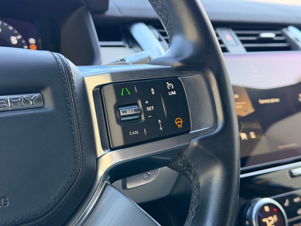 Land Rover Discovery R-Dynamic HSE 2022