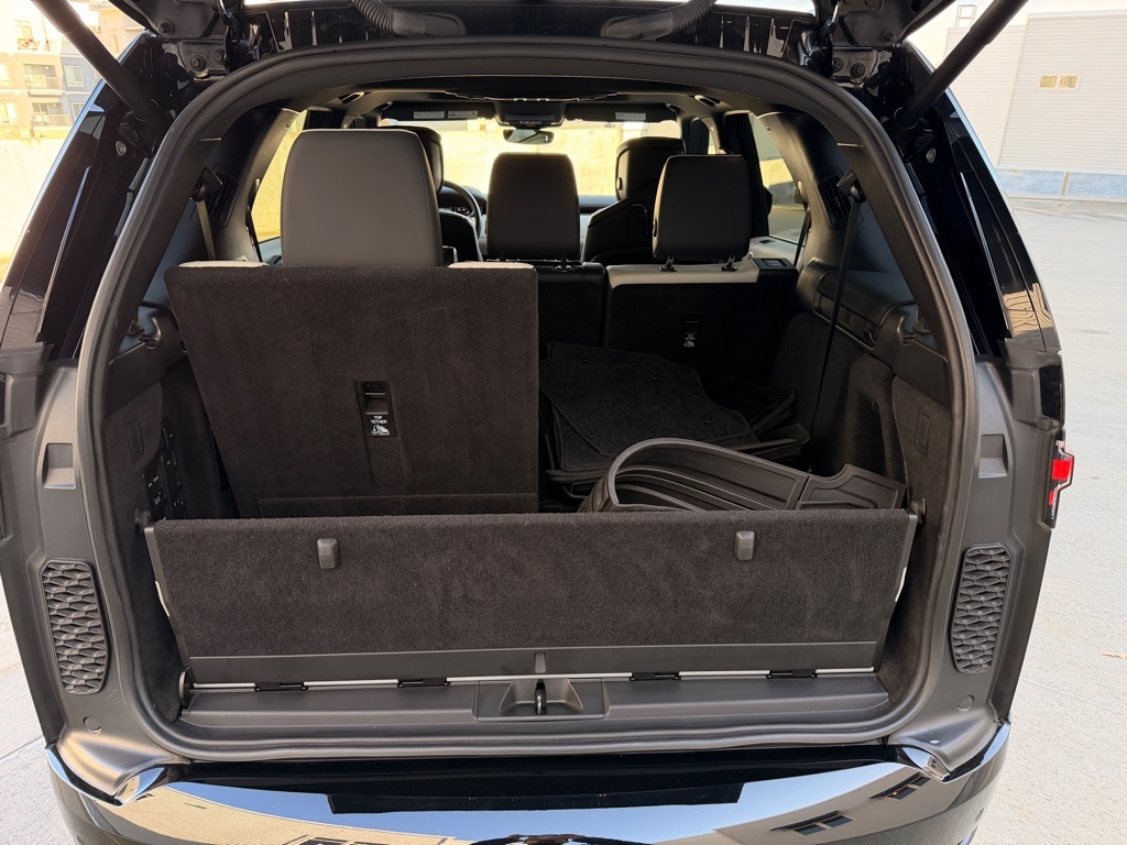 Land Rover Discovery R-Dynamic HSE 2022