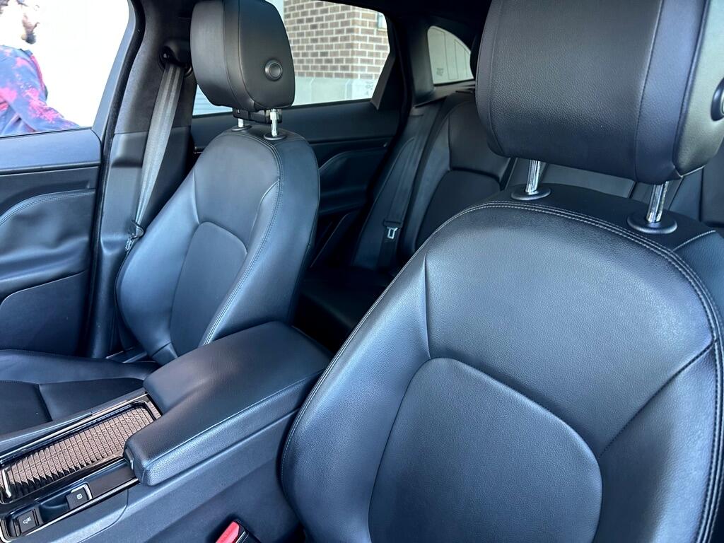 Jaguar F-Pace 25t Premium 2019