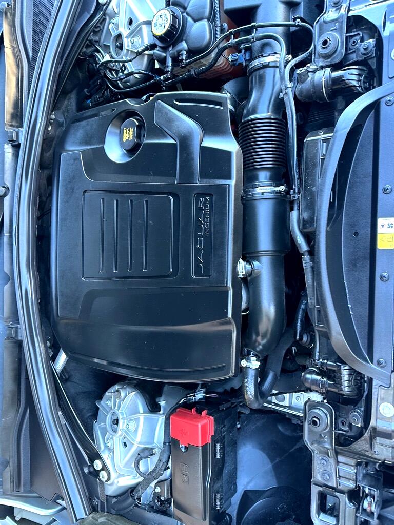 Jaguar F-Pace 25t Premium 2019