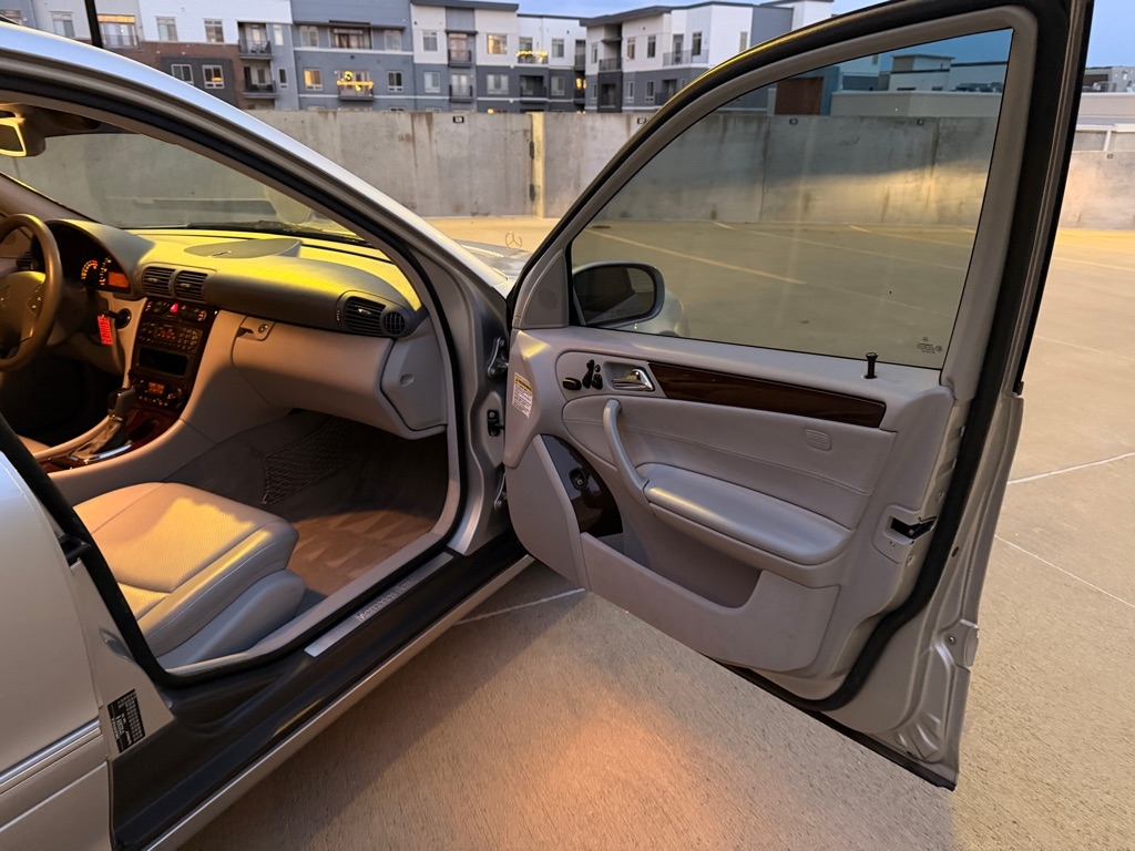 Mercedes-Benz C-Class Wagon C320 2002