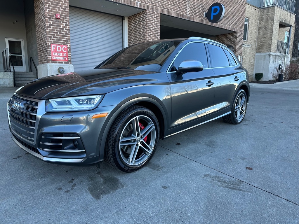 2019 Audi SQ5 Prestige's photo