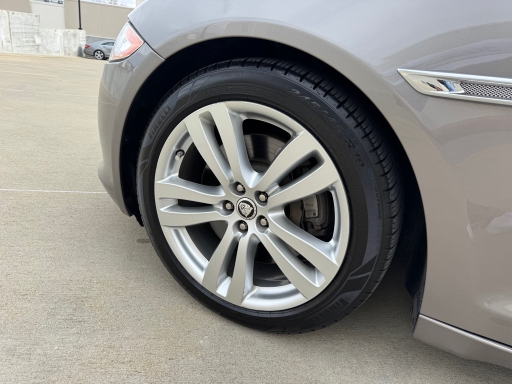 Jaguar XJ-Series XJ Supercharged 2011