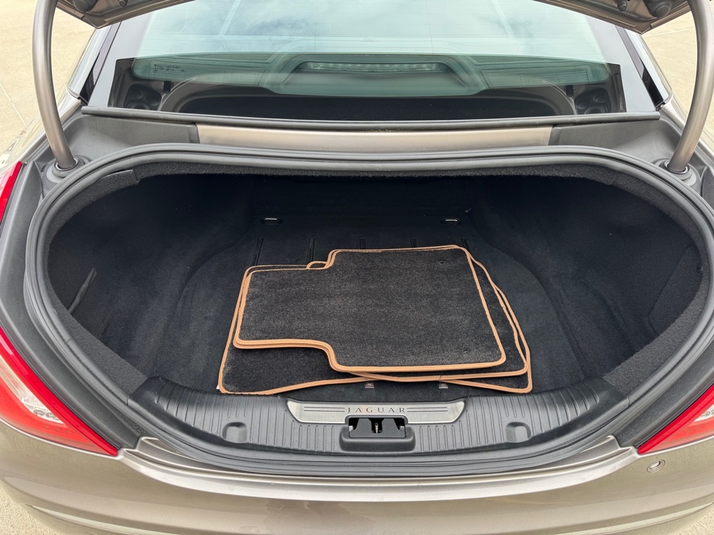 Jaguar XJ-Series XJ Supercharged 2011