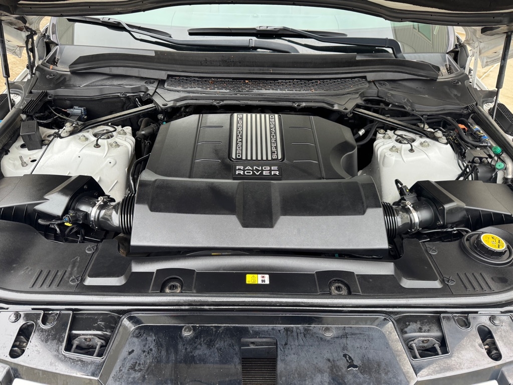 Land Rover Range Rover Sport 3.0L V6 Supercharged HSE 2014
