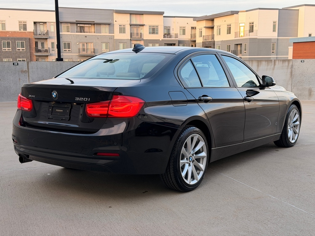 BMW 3-Series 320i xDrive Sedan 2016