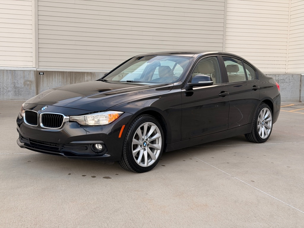 BMW 3-Series 320i xDrive Sedan 2016