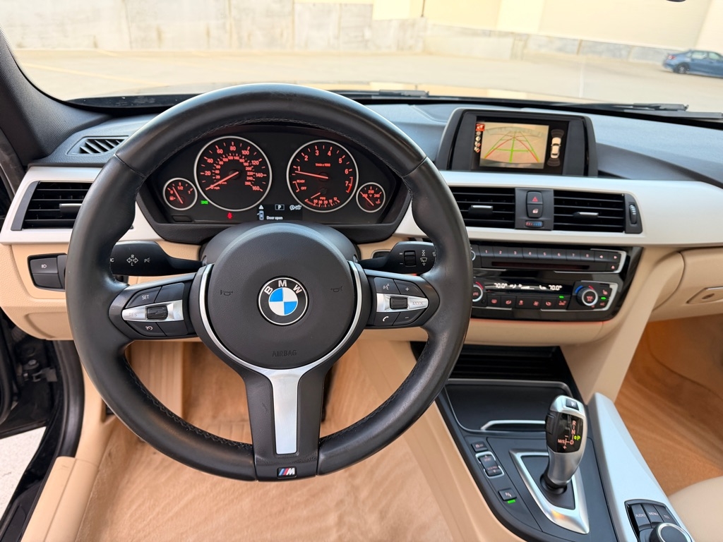 BMW 3-Series 320i xDrive Sedan 2016