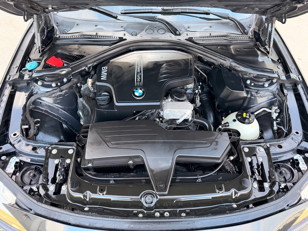 BMW 3-Series 320i xDrive Sedan 2016