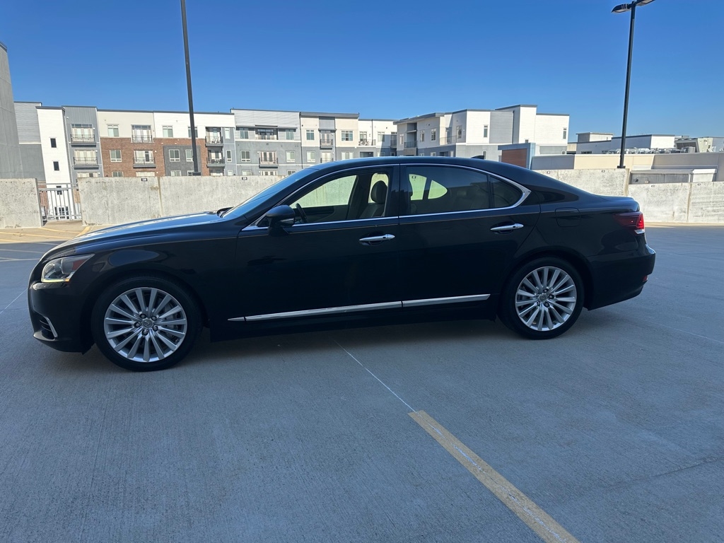 Lexus LS 460 Luxury Sedan AWD 2014