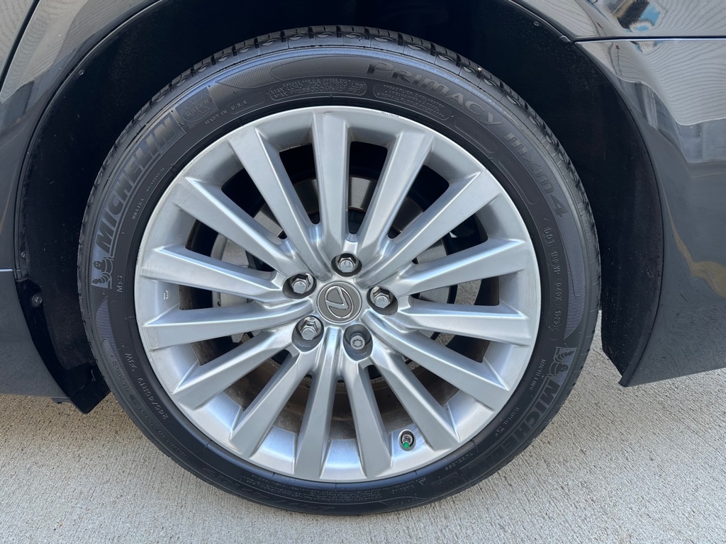 Lexus LS 460 Luxury Sedan AWD 2014