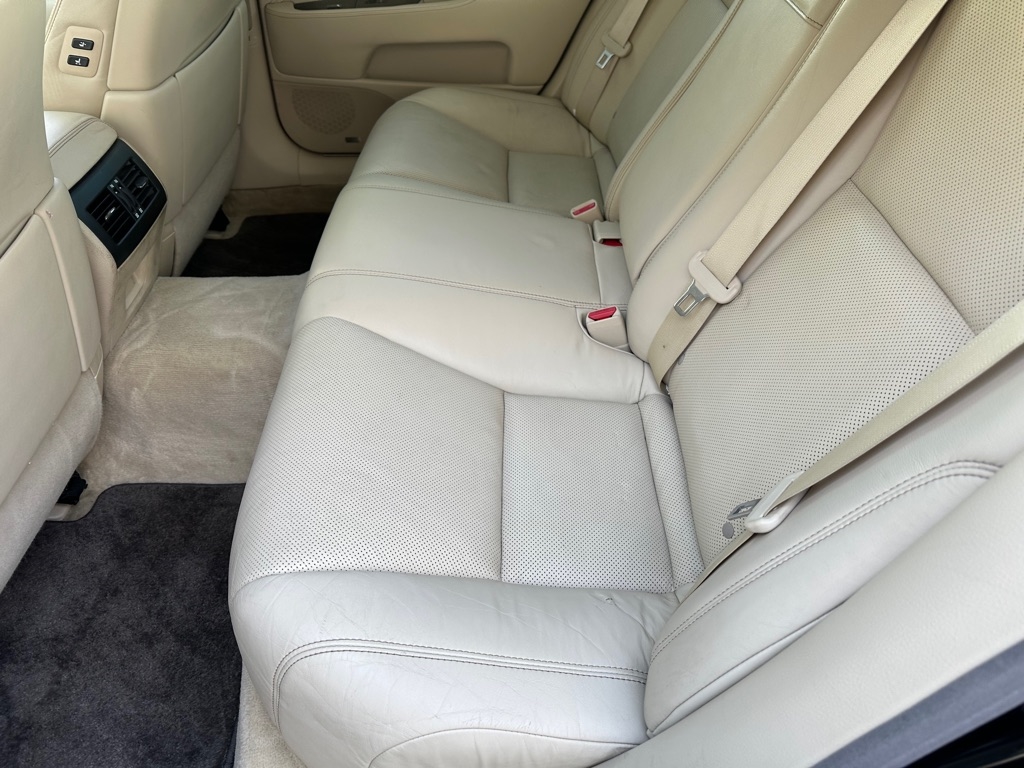 Lexus LS 460 Luxury Sedan AWD 2014