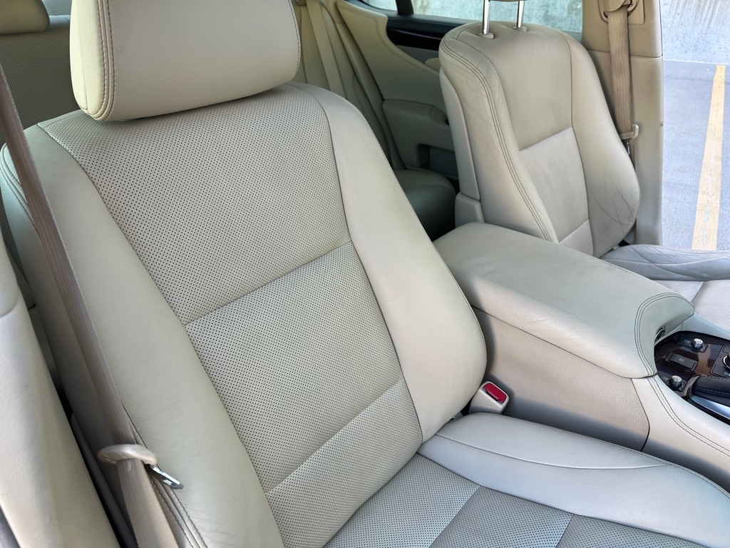 Lexus LS 460 Luxury Sedan AWD 2014