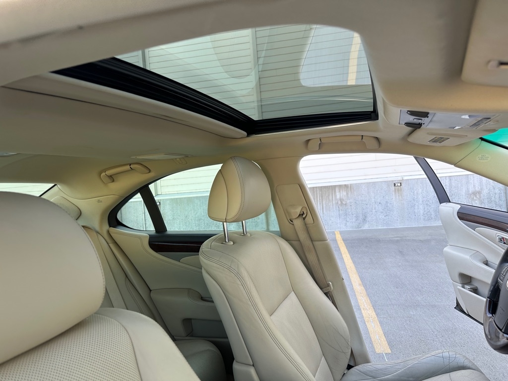 Lexus LS 460 Luxury Sedan AWD 2014