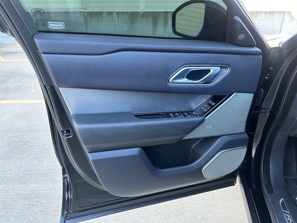 Land Rover Range Rover Velar R-Dynamic S 2021