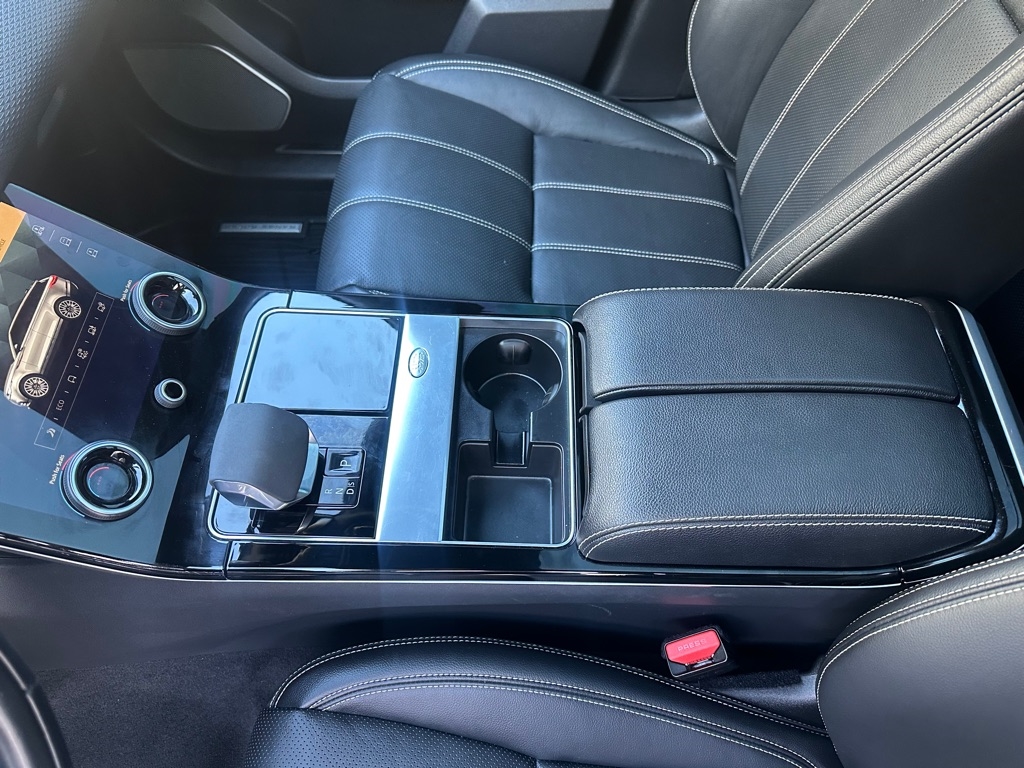 Land Rover Range Rover Velar R-Dynamic S 2021