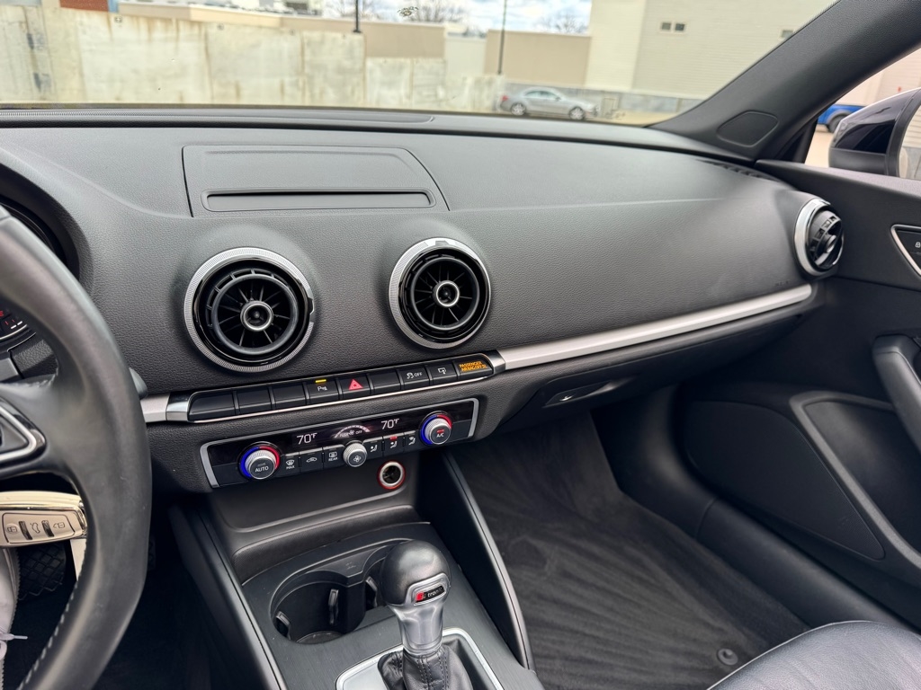 Audi A3 1.8T Premium Cabriolet FWD S tronic 2016