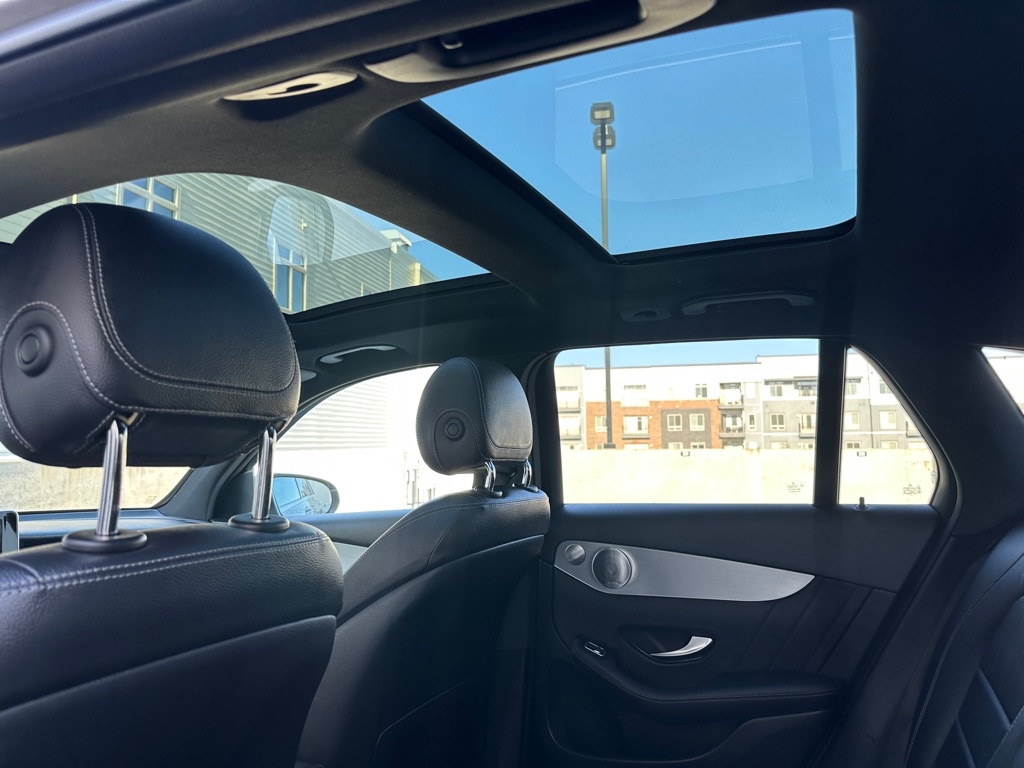 Mercedes-Benz GLC-Class GLC300 4MATIC 2019