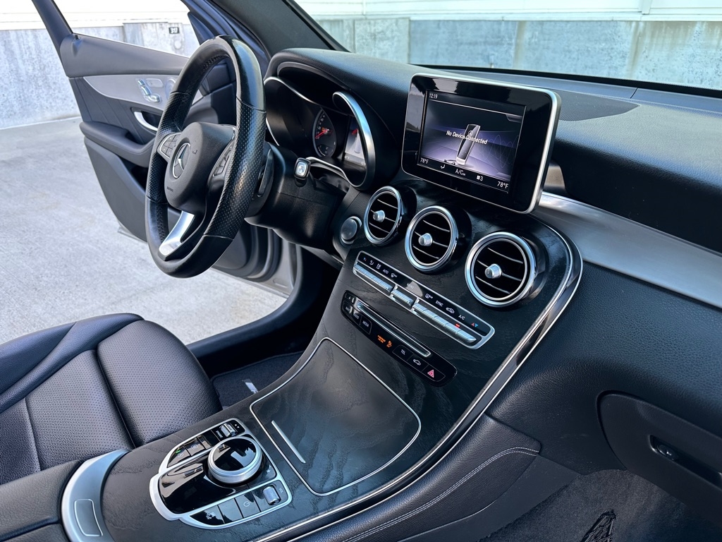 Mercedes-Benz GLC-Class GLC300 4MATIC 2019