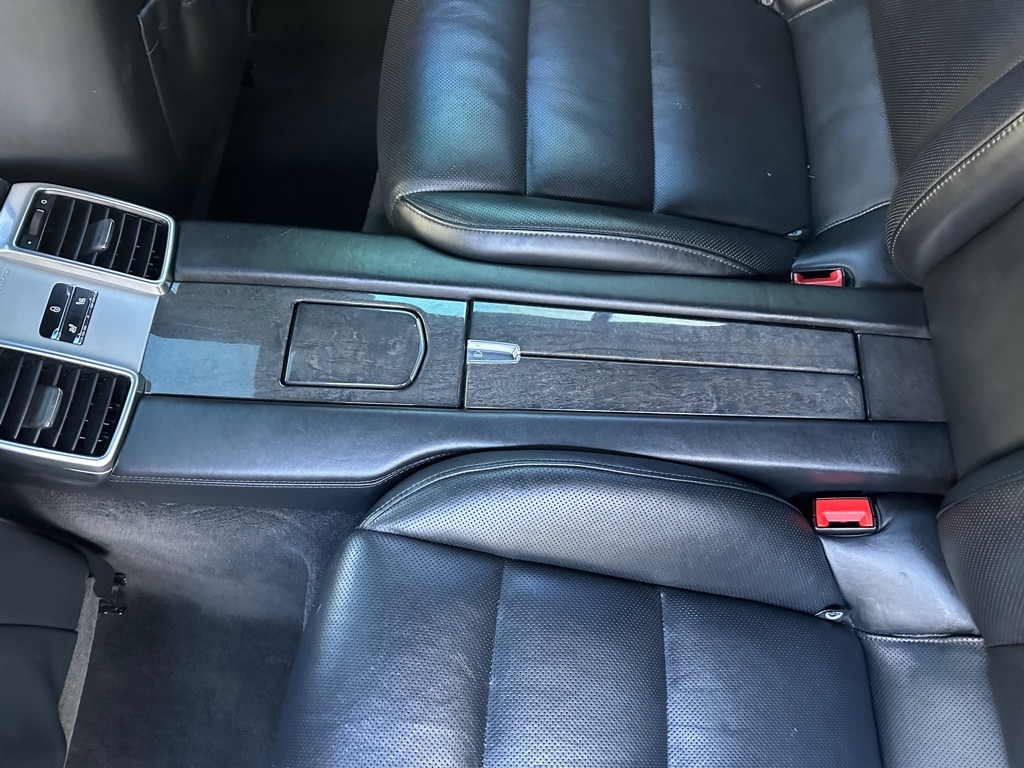 Porsche Panamera GTS 2013