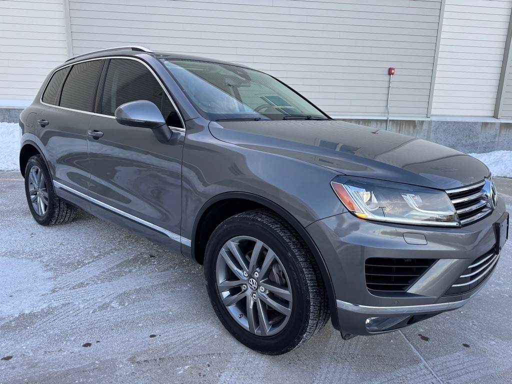 2015 Volkswagen Touareg VR6 Lux