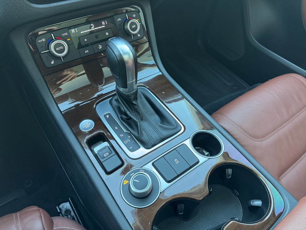 Volkswagen Touareg VR6 Lux 2015