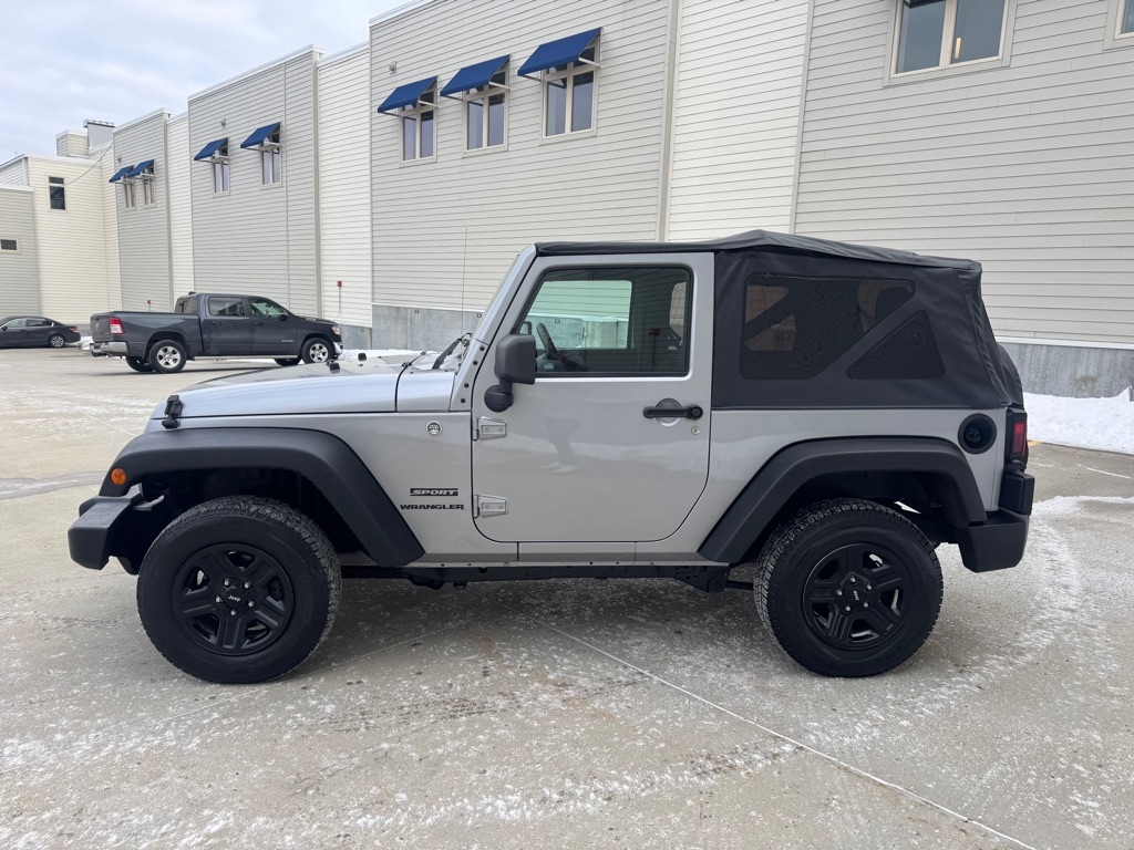 Jeep Wrangler Sport 4WD 2013