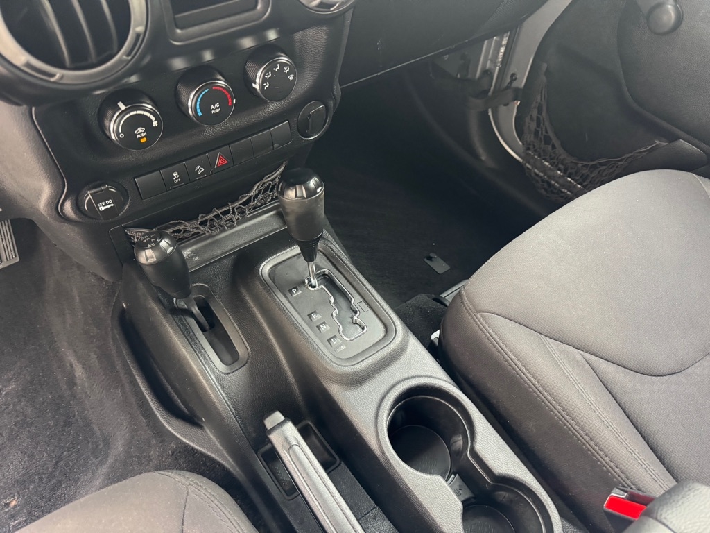 Jeep Wrangler Sport 4WD 2013