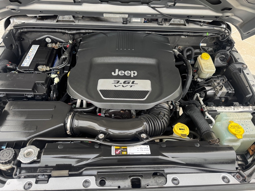 Jeep Wrangler Sport 4WD 2013