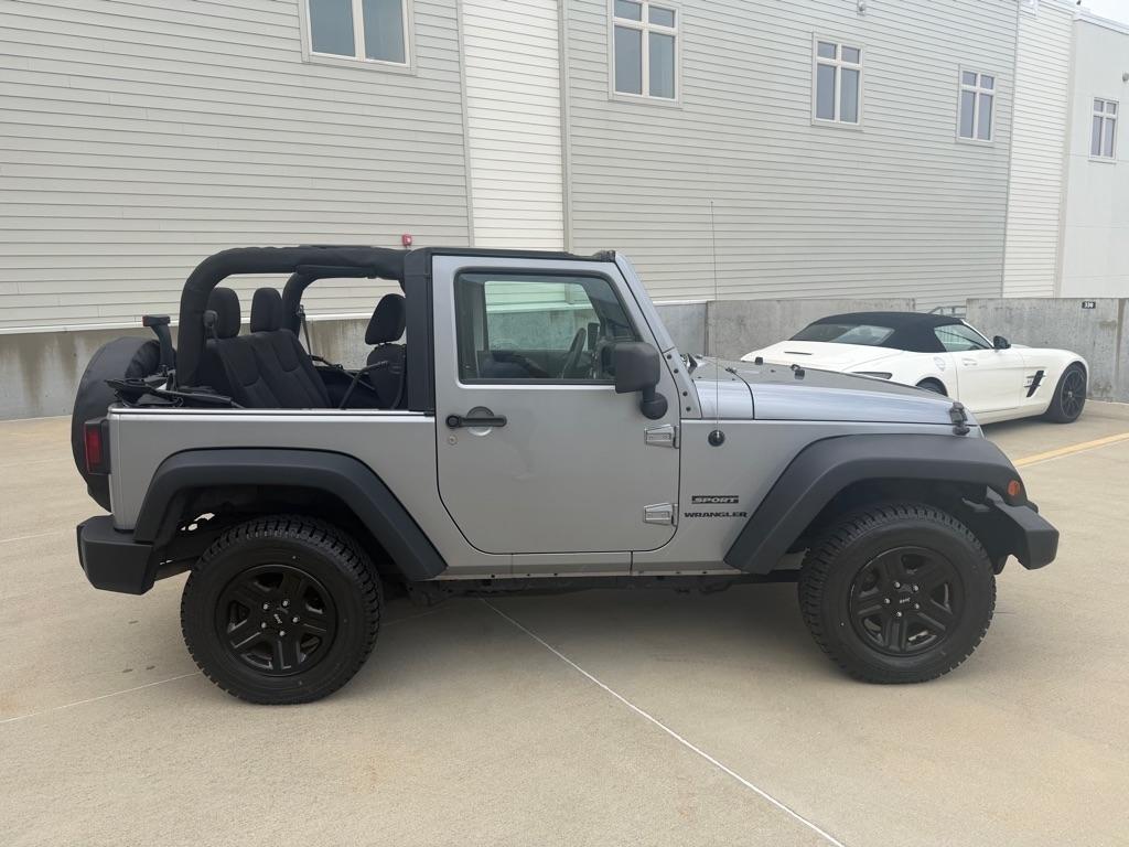 Jeep Wrangler Sport 4WD 2013