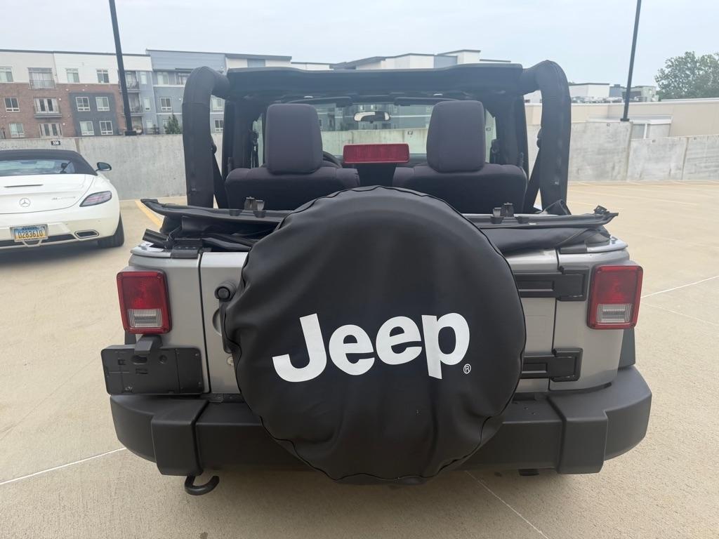 Jeep Wrangler Sport 4WD 2013
