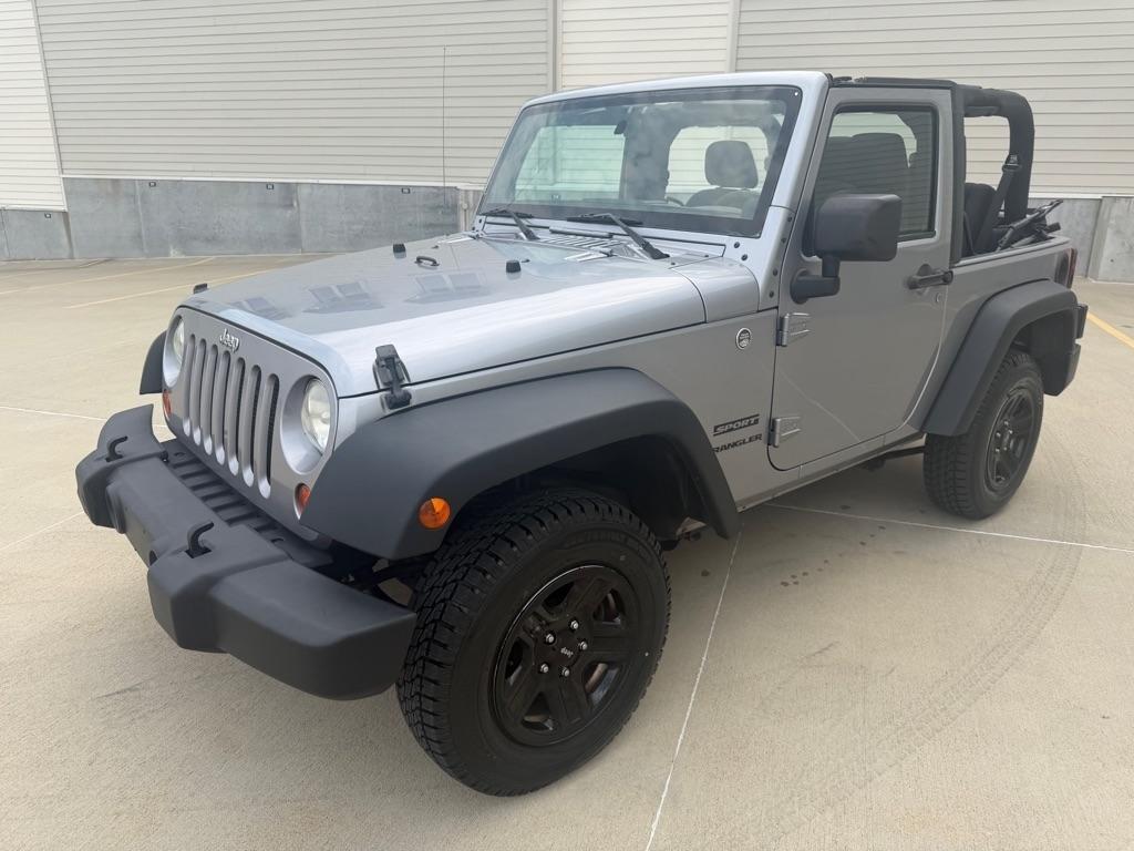 Jeep Wrangler Sport 4WD 2013