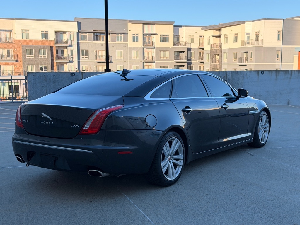 Jaguar XJ-Series XJL Portfolio 2014